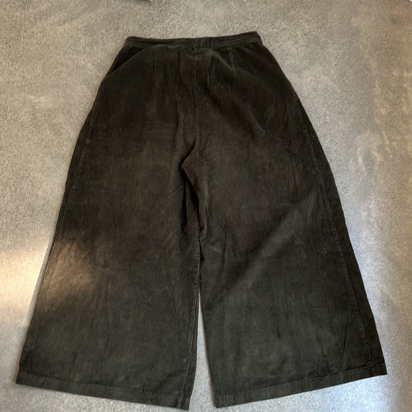 Esby Nadia cords in spruce, size 10 - Picture 3 of 4